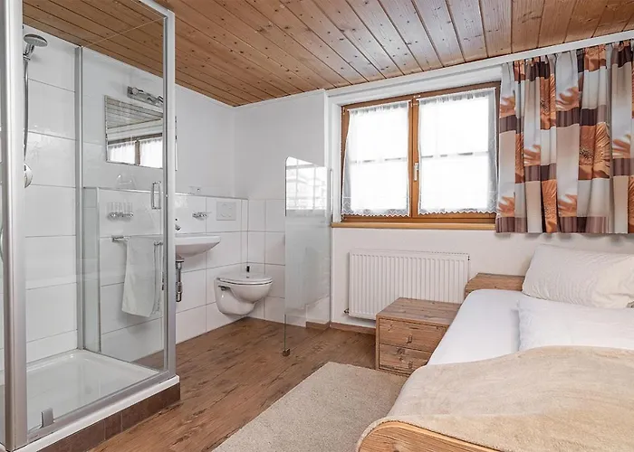 Berggeist Pensión 3*